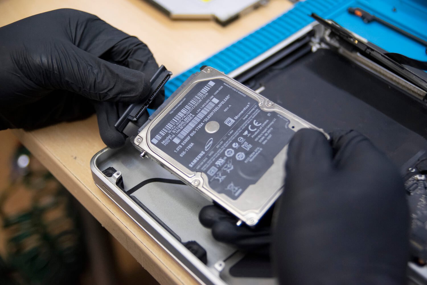 Возвращаем к жизни старый MacBook Pro: два SSD, полная чистка и не только