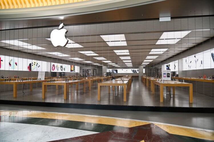 Apple рассказала, когда снова откроет свои магазины