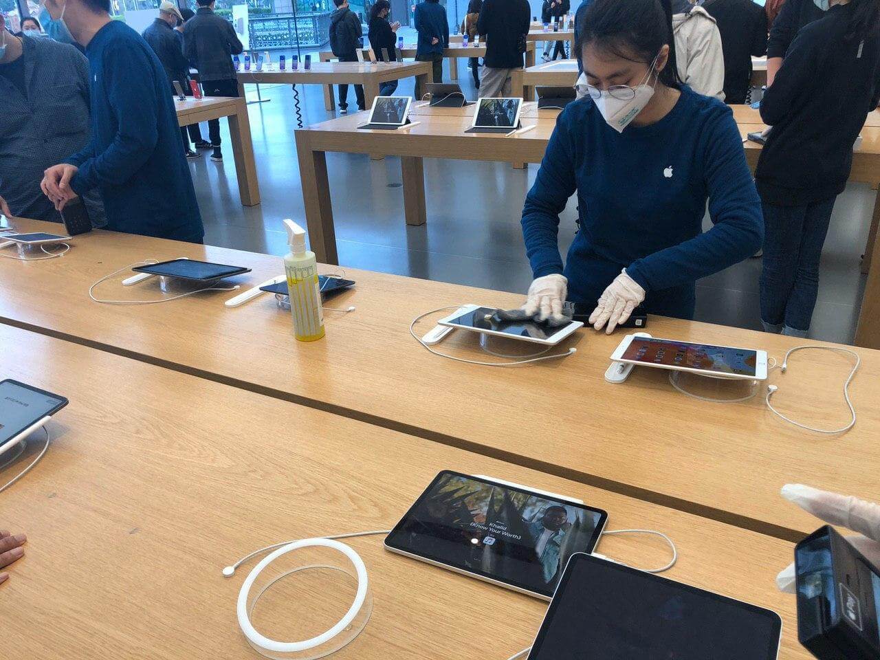 Apple рассказала, как обрабатывать iPhone от коронавируса