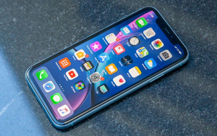 На Apple подали в суд из-за проблем со связью у iPhone XR