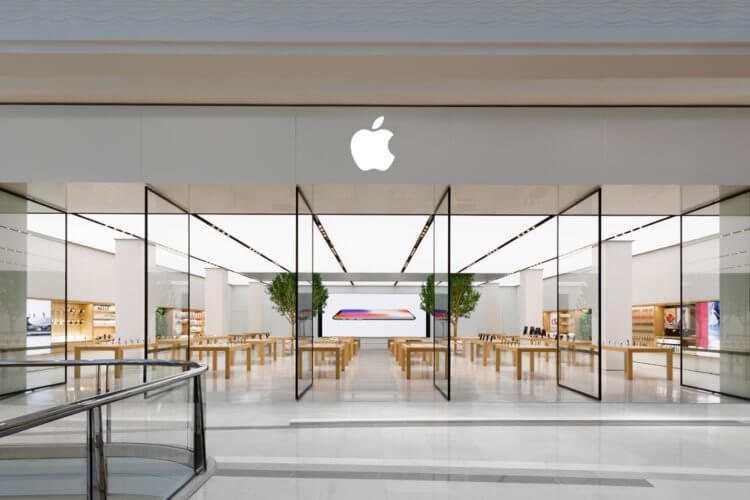 Apple продолжает закрывать свои магазины. iPhone 12 под угрозой?