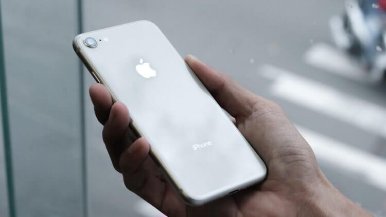 Apple работает над новым iPhone за 200-300 долларов? Почему бы и да