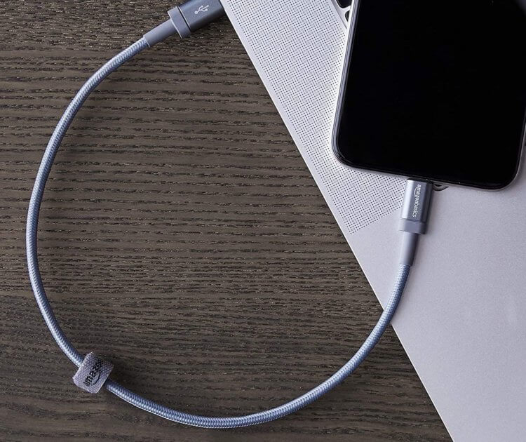 Apple может положить «неубиваемый» кабель Lightning в комплект с iPhone 12
