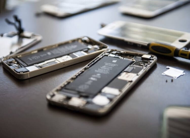 Apple снизила стоимость замены дисплеев всех моделей iPhone в России