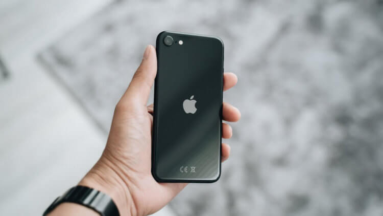 Стоит ли ждать iPhone 12 с экраном 5,4″ или взять сейчас iPhone SE 2020