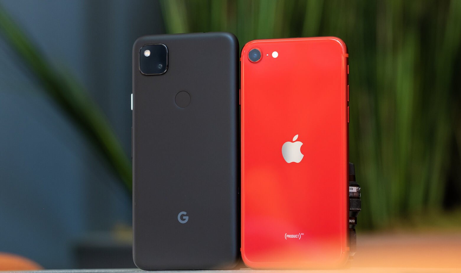 Что купить в 2020 году: iPhone SE 2 или Google Pixel 4a