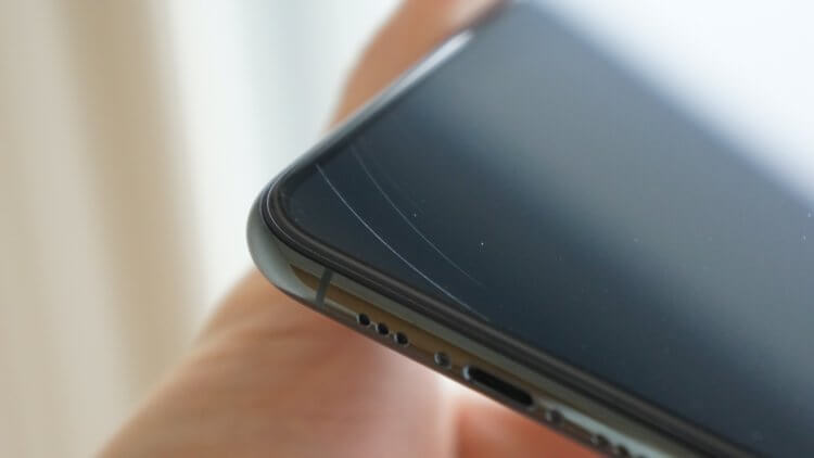Чем стекло Ceramic Shield в iPhone 12 отличается от обычного