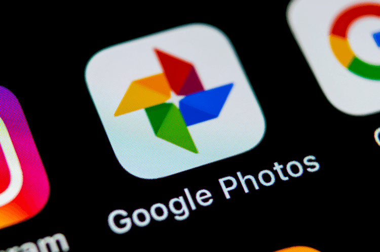 Как перенести фотографии из Google Фото в iCloud