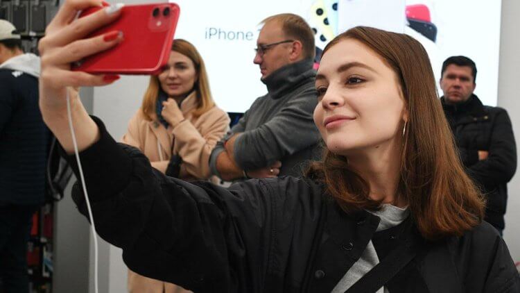 «Скажите спасибо»: в России ещё не самые дорогие iPhone 12