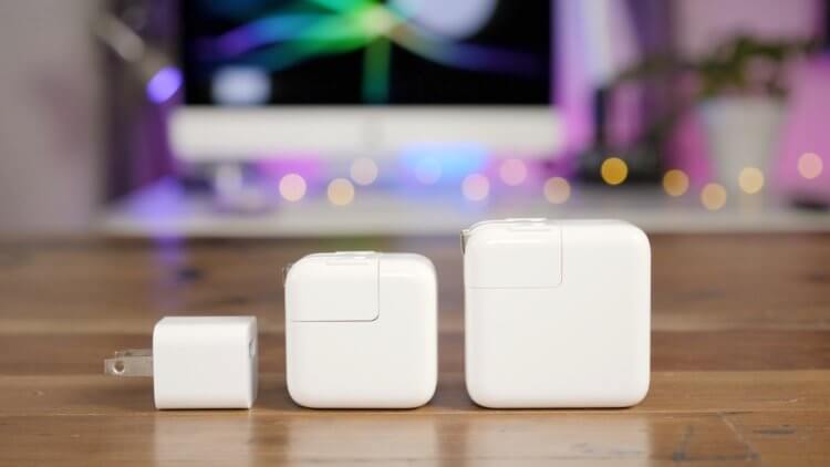 Apple начала продажи зарядки MagSafe Duo. Стоит ли покупать