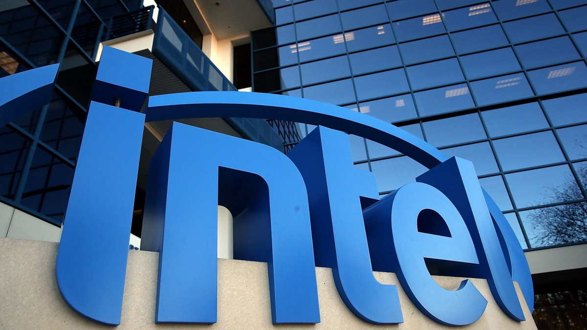 С сайта Intel «утекла» информация о доходах