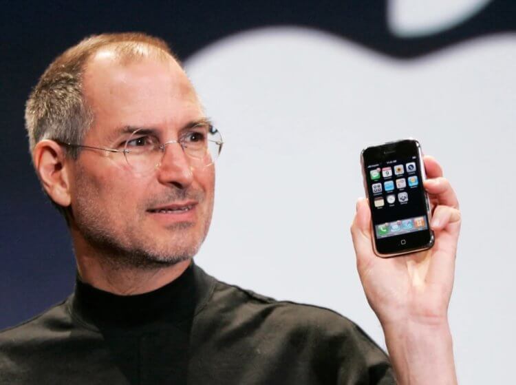 14 лет назад представили первый iPhone. Каким он был?