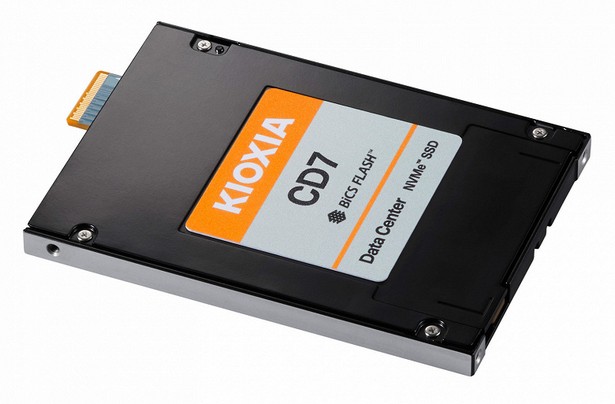 Kioxia представила первые Enterprise-SSD форм-фактора EDSFF с интерфейсом PCIe 5.0