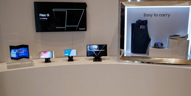 Samsung показала концепты смартфонов, планшетов и ноутбуков со складными дисплеями